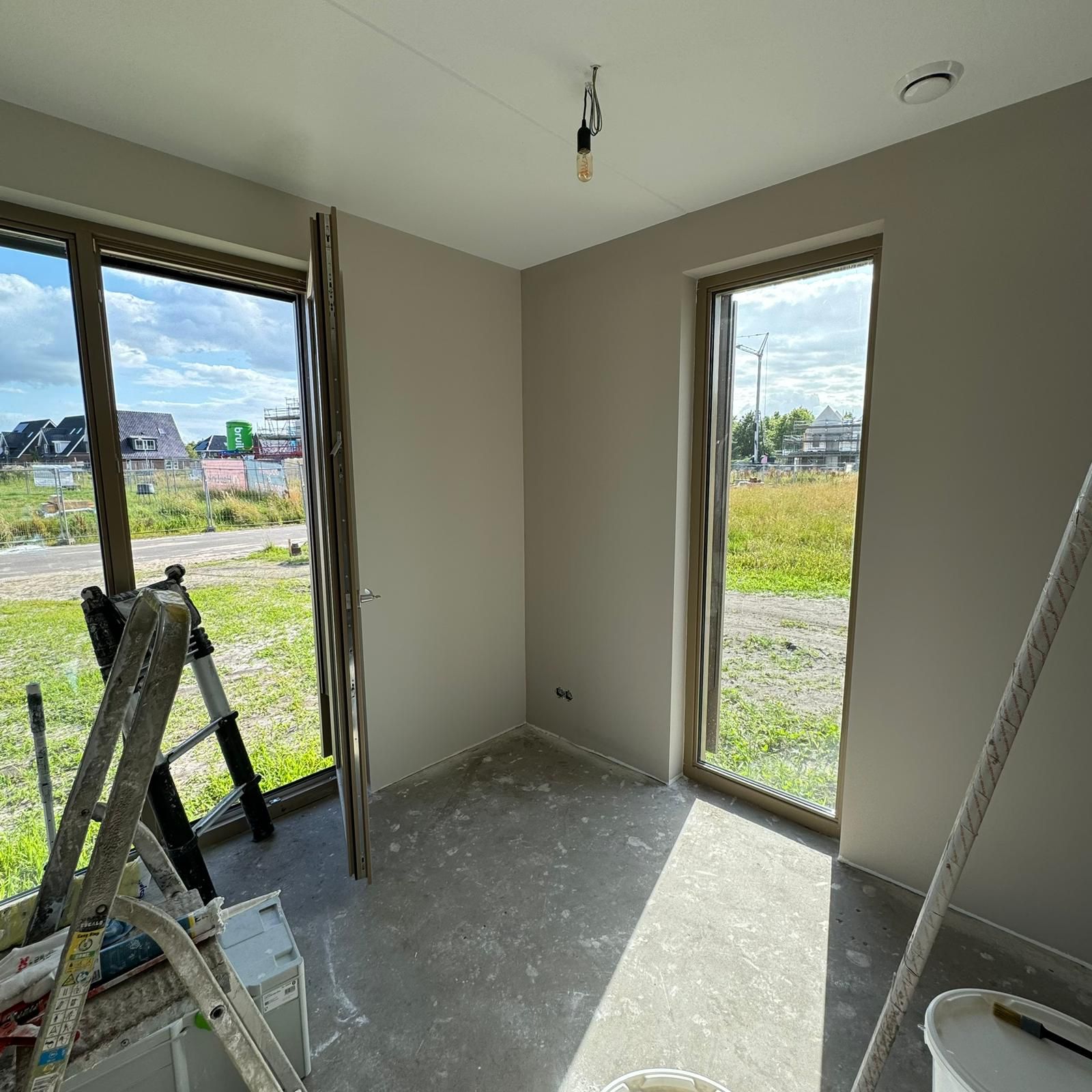 Professioneel renovlies behang aanbrengen