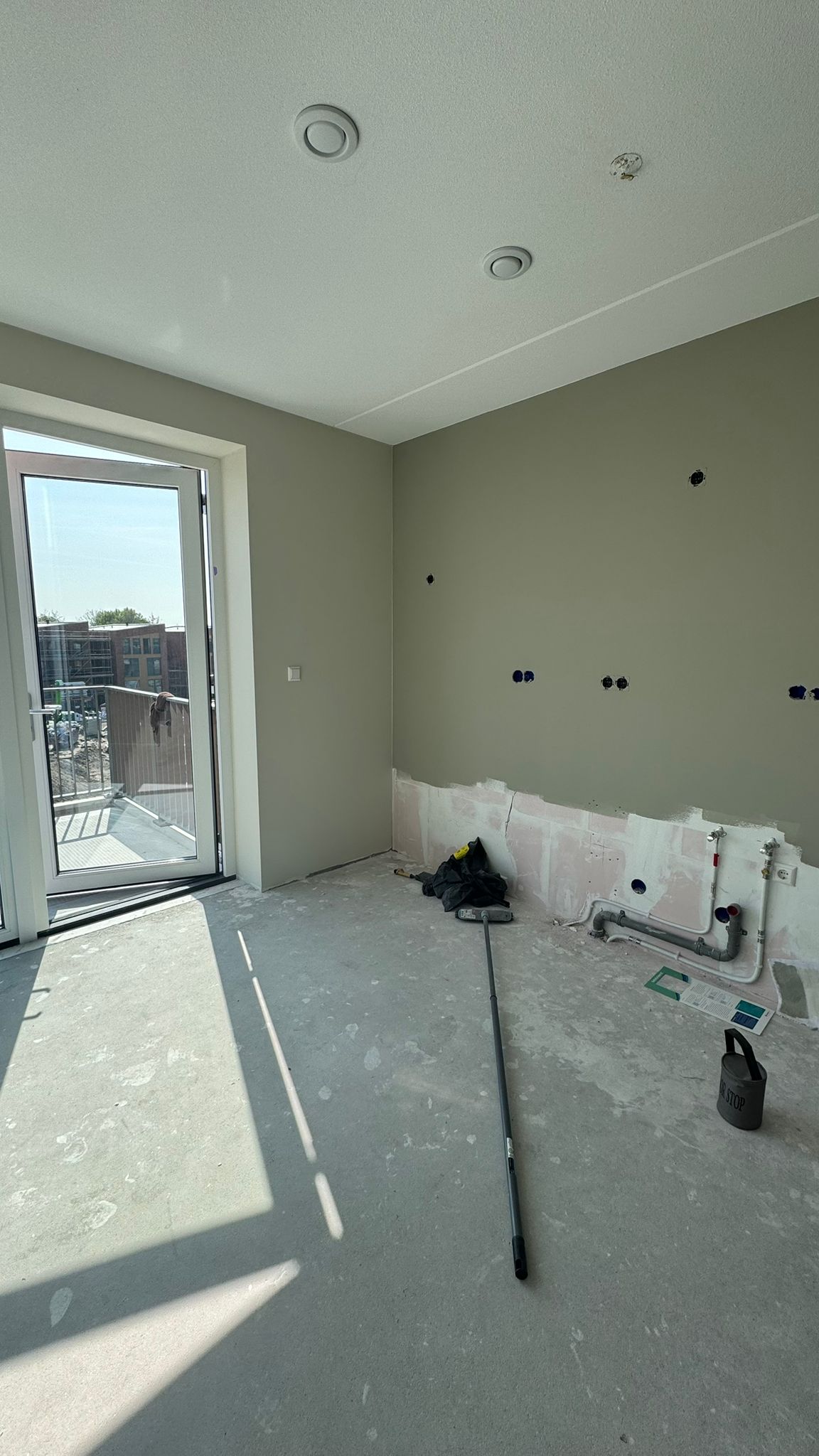 Behangen en schilderwerk combinatie